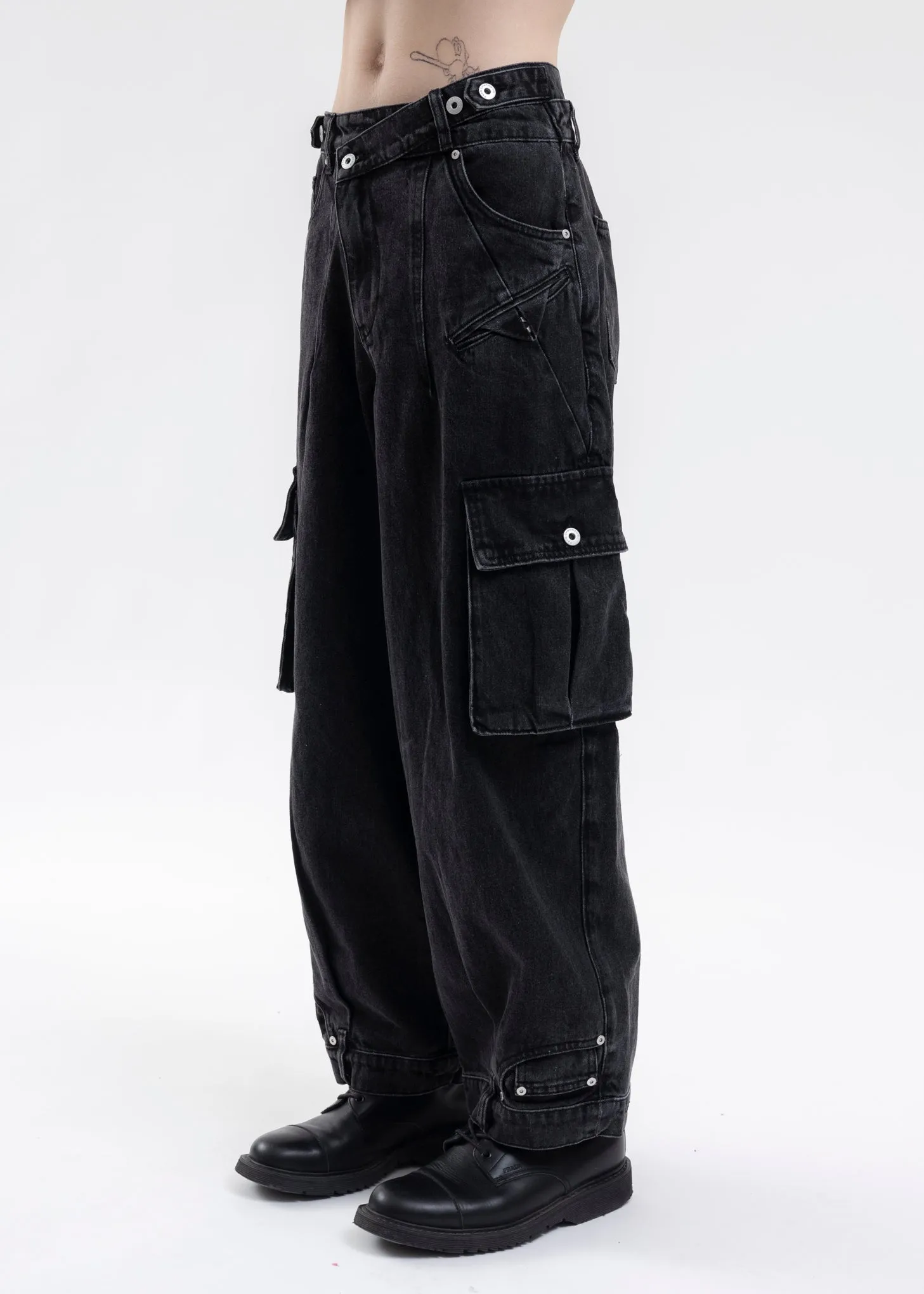 BLACK DOUBLE WAIST DENIM CARGO