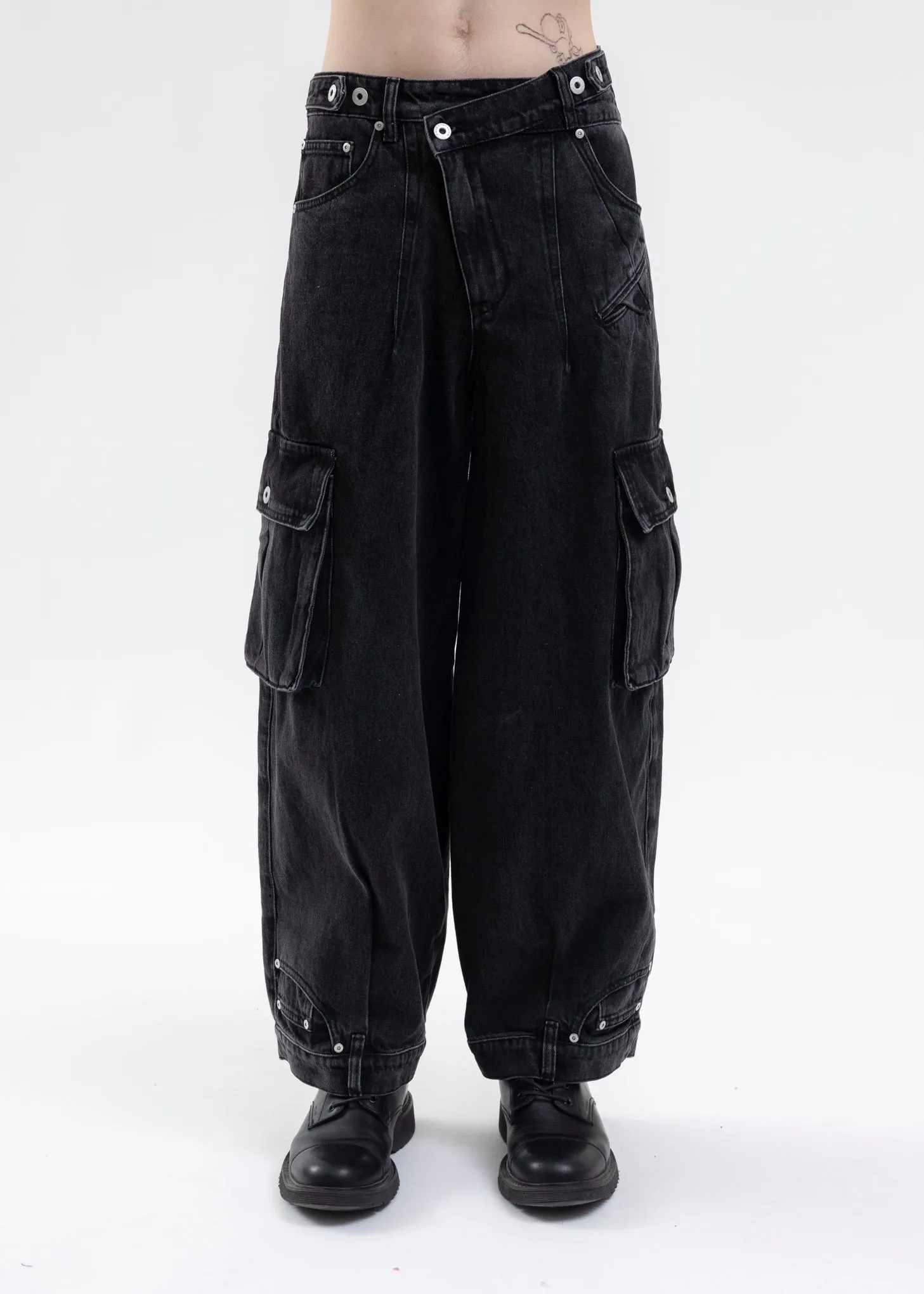 BLACK DOUBLE WAIST DENIM CARGO